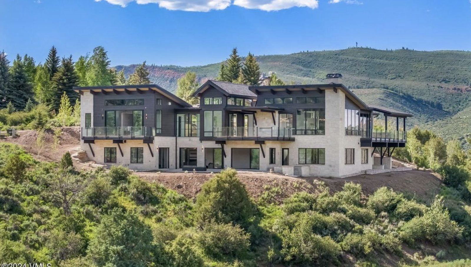 Saddle Ridge Residence