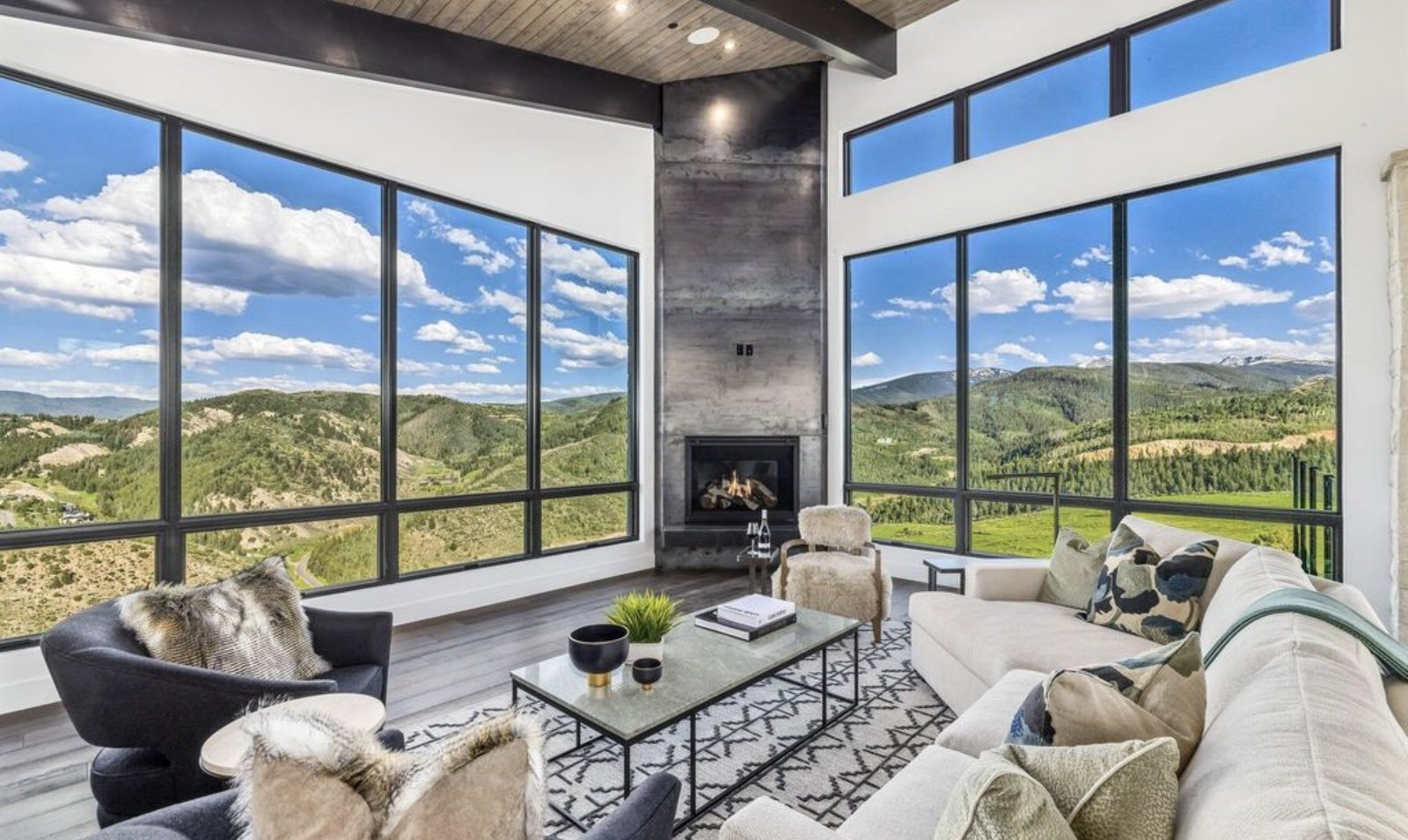 Saddle Ridge Residence