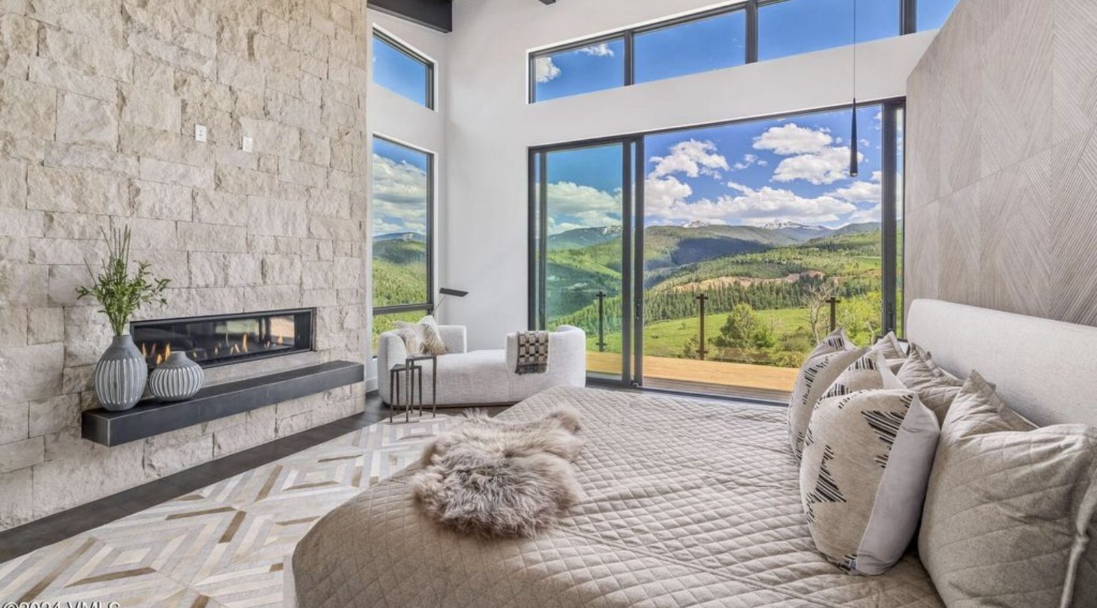 Saddle Ridge Residence